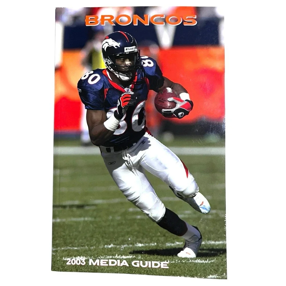 Lot of 4 Vintage DENVER BRONCOS NFL Media Guide Yearbook 1988, 2003, 2004, 2006